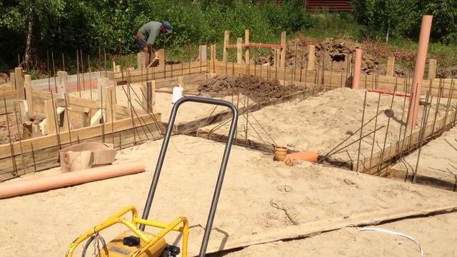 Строительство плитного фундамента