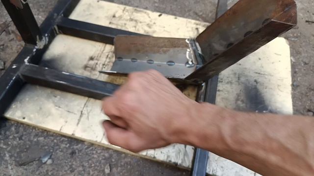 транспортировочная стойка-капкан для перевозки мотоциклов.