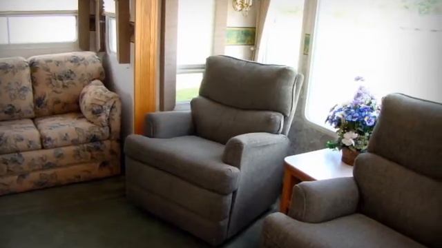 Used 2002 Dutchmen Signature 33RL fifth wheel RV camper for sale in Pennsylvania-*SOLD*
