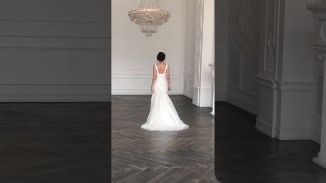 Свадебное платье силуэта рыбка из новой коллекции 2018 Valentina Polli