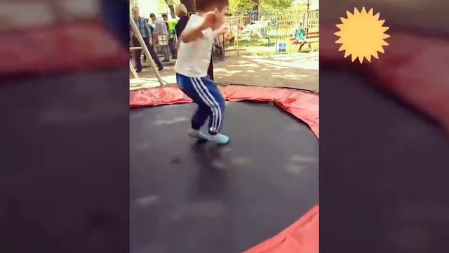 Батут!!!!!! Обзор моего дня сегодня)