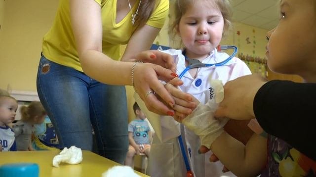 Сюжетно-ролевая игра На приём в поликлинику
