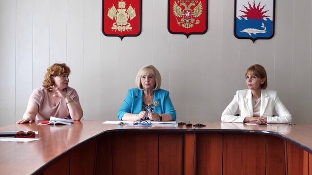 В Приморско-Ахтарске прошло  заседание Общественной палаты  под председательством Юлии Олейниковой.