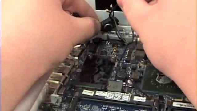 Macbook 13" Repair - Logic Board Removal