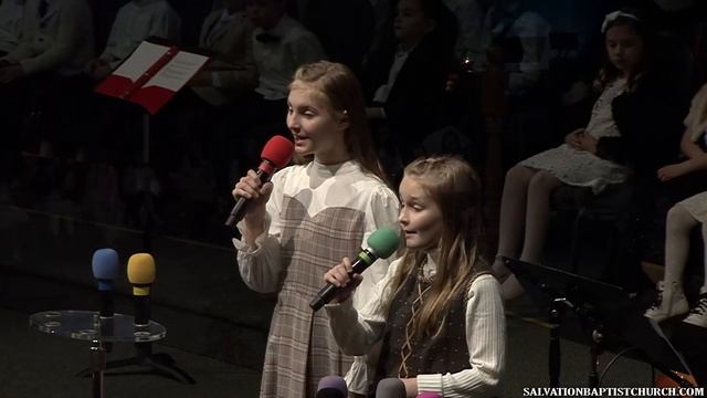 Пение «Сочельник» — Адель и Кристина Глебовы
