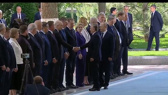 Торжественный приём Владимира Путина в Узбекистане 27.05.24  СЕГОДНЯ