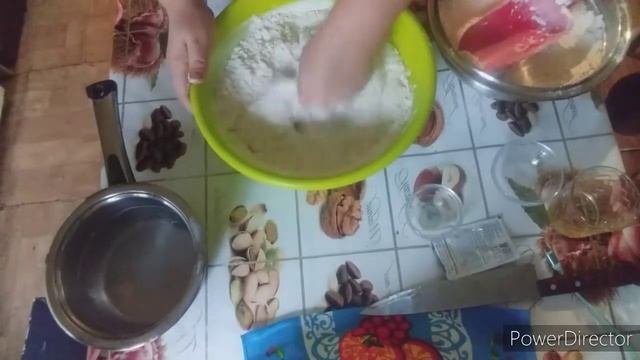 Универсальные дрожжевое тесто для пирогов и пирожков.