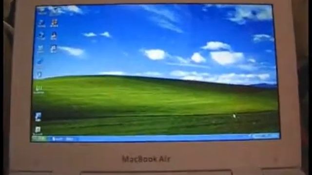 Fake MacBook Air, 'big iPhone' tablet on show in China