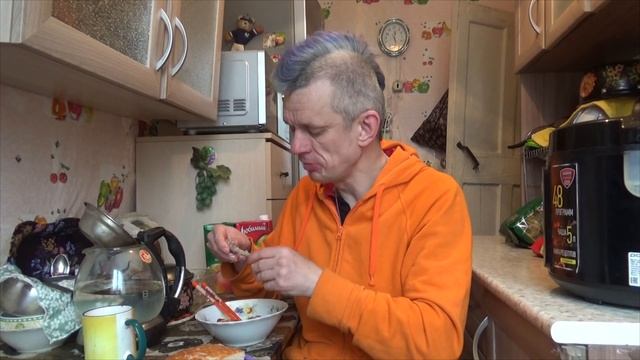 обжор мукбанг картошка и окорочёк из мультиварки