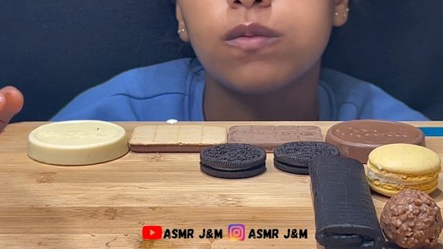 ASMR LEFTOVER DESSERT RACE! MILKA CHOCO WAFER, KINDER CARDS, CHOCO BALLS, MINI ICE CREAM, OREO 먹방