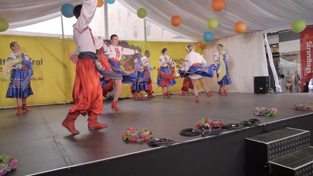 Украинский танец 4