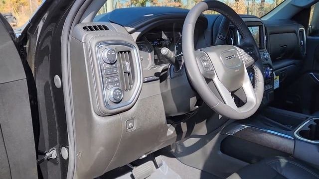 2023 GMC Sierra 2500HD Denali STK: 60279 Walk Around