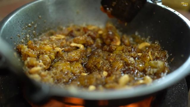 Super Tasty Traditional Kerala  Recipe - Banana Kinathappam | Sweet Steam Dish