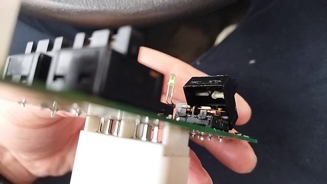 Hyundai Getz ремонт кнопки стеклоподъёмника