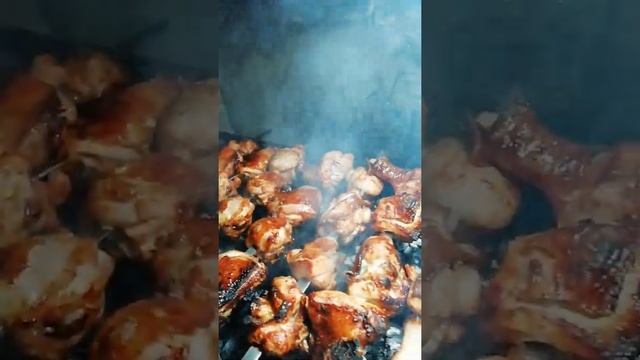 Шашлык из окорочка с хрустящей корочкой!