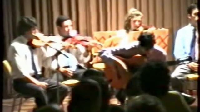 Concierto en D Vivaldi- Guit y Conj. de Cuerdas- (Martín Nuevo Guitarra)