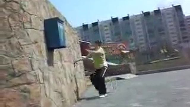 не повезло парню в паркуре