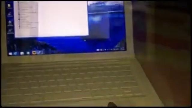 Macbook White Mid 2010 Running Windows 8.1 Pro  (Created wi