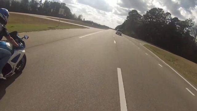 gsxr 750 n the r6 getting it in yo