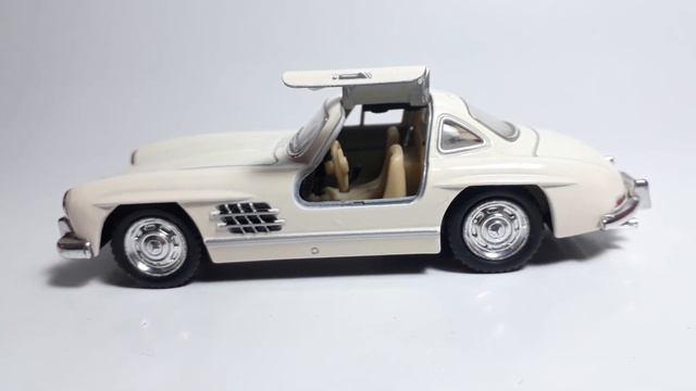 1954 Model Mercedes-Benz 300 SL | Scale : 1/36 | Model Araba | Diecast #20