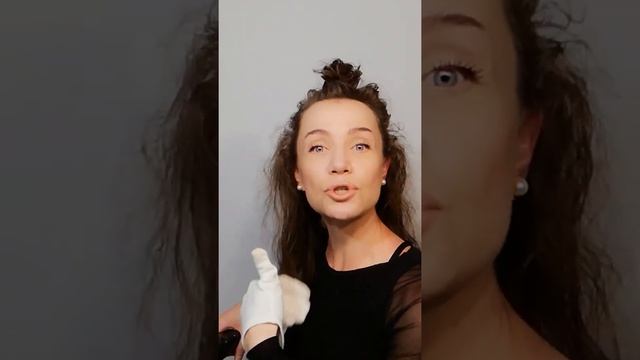 Объёмная укладка феном - расчёской за 15 минут дома. Ролик 01.