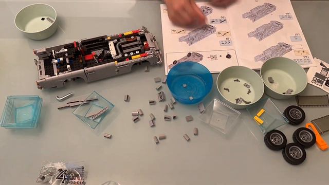 Lego #10262 Creator Expert James Bond Aston Martin DB5 (Replica) Speed Build & Pictures