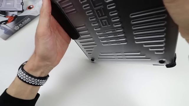 Cover UAG Plasma per MACBOOK PRO