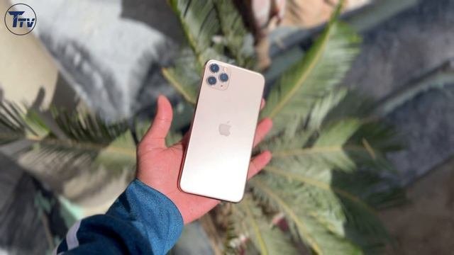IPhone 11 Pro Max Review: Should You Buy In 2024?