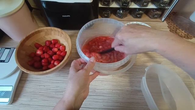 #62/ Заготовки на зиму без варки.Клубника. Теперь готовлю только так. #berries #jam