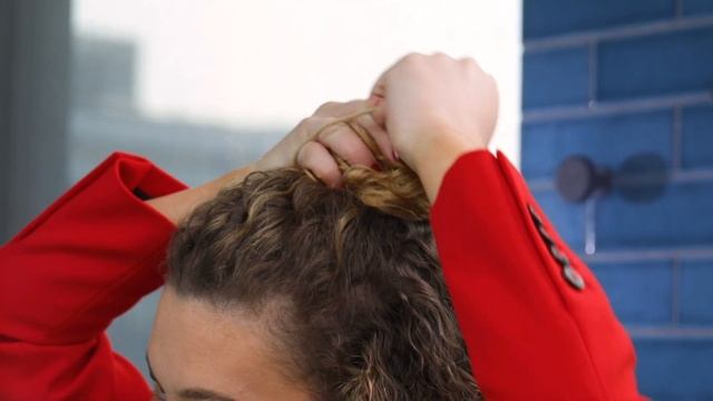 How To: Curl-On-The-Go | Oribe Hair Care