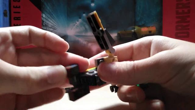 Как сделать из лего Мегатрона часть 2