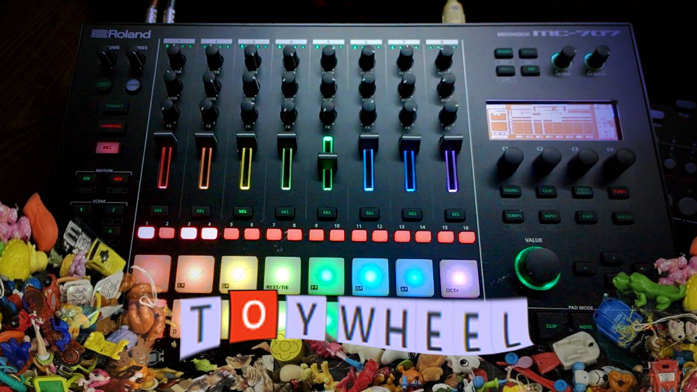 Roland MC 707 - Toy wheel