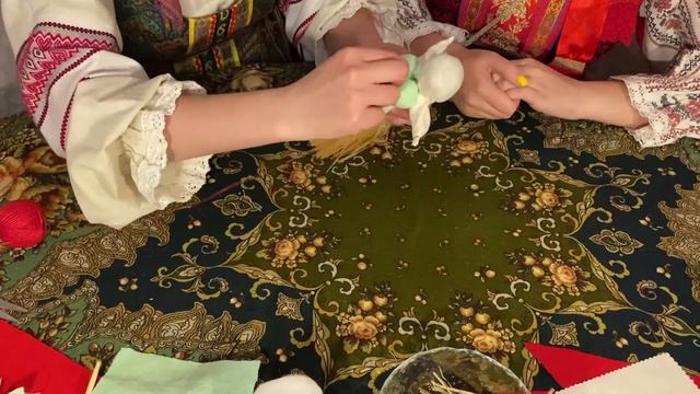 Мастерская фольклора. Онлайн-вебинар Бабушкина Кукла. Фольклорный ансамбль ЯромилЪ.