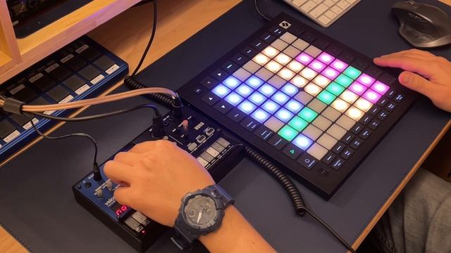 Launchpad Pro MK3 & Volca Nubass - Late Night Techno Sessions 2021