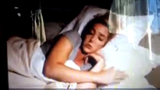 Как ложатся спать женшины