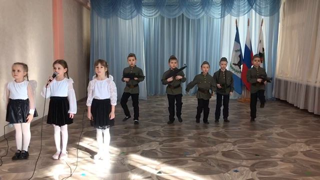 Ансамбль «Рябинка» «Мальчишки играют в солдат» Автор Елена Обухова