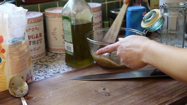 How to make a French Vinaigrette Salad Dressing