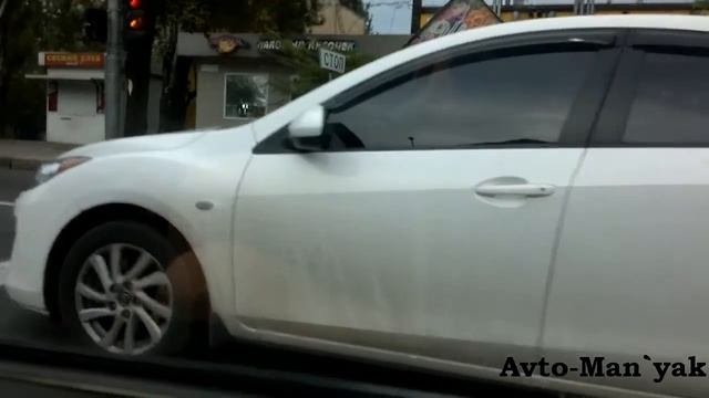 Mazda 3 2.0 BK  vs  Mazda 3 2.0 BL
