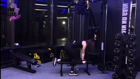 Разгибание бедра с нижнего блока с выпрямленной ногой (ДРТ)