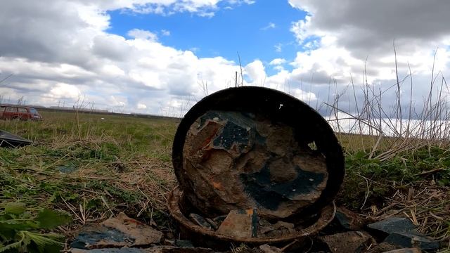 Вот и повезло !!! Металл под ногами , осталось загрузить #металлокоп #копметалла