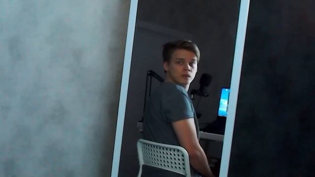 ИНОСТРАНЦЫ БОЯТСЯ МОЕГО ОТРАЖЕНИЯ