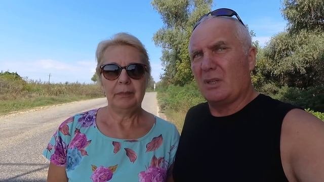 320 ч. ПЕРЕЕЕХАЛИ НА ЮГ. Чем бы пенсионеры не тешились, лишь бы им это нравилось.