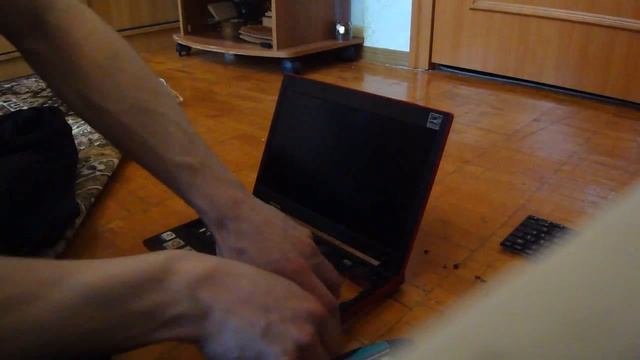 разборка ( disassembling ) lenovo x100e.MP4