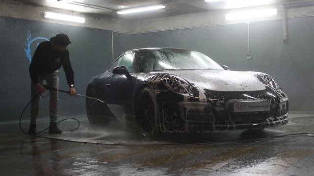 Porsche 911 Carrera GTS Full Exterior Wash.