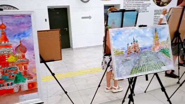 Выставка картин ко Дню России