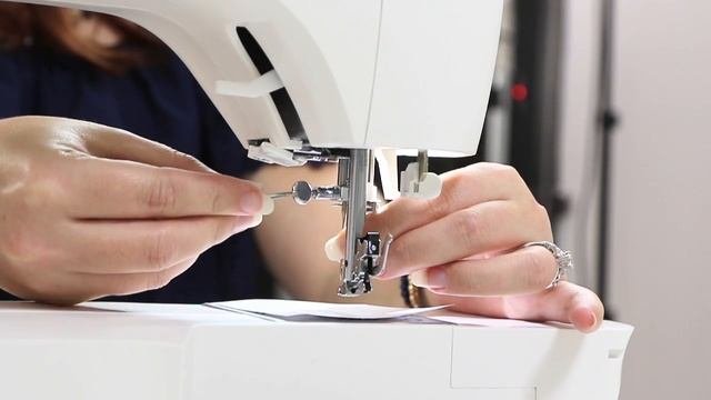 SINGER CONFIDENCE 7640 Sewing Machine - Changing Needles