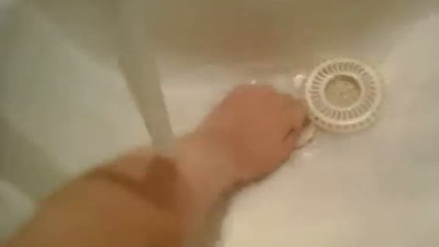 Как помыть кран и ракавину