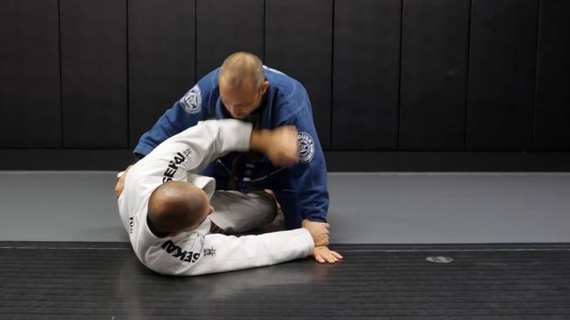 The most embarrassing Half-Guard sweep in BJJ