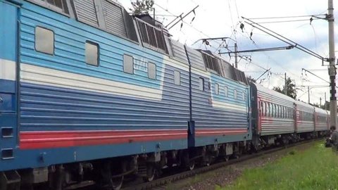 Электровоз ЧС7-040 со скорым поездом №119 "Саранск - Москва"