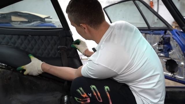 Его БРОСИЛИ на 15 лет, а я КУПИЛ и дам вторую жизнь! Восстановление Porsche 993 Carrera - Часть 1